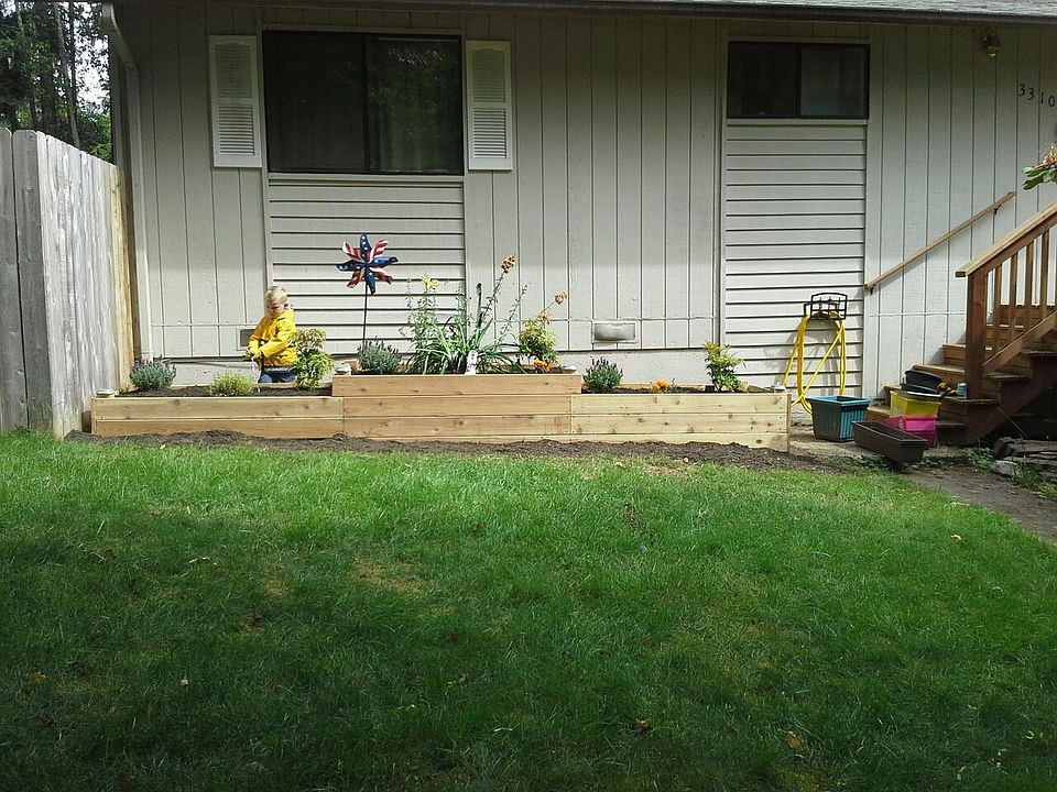 1st image of 3310 Von Ruks Ln NE