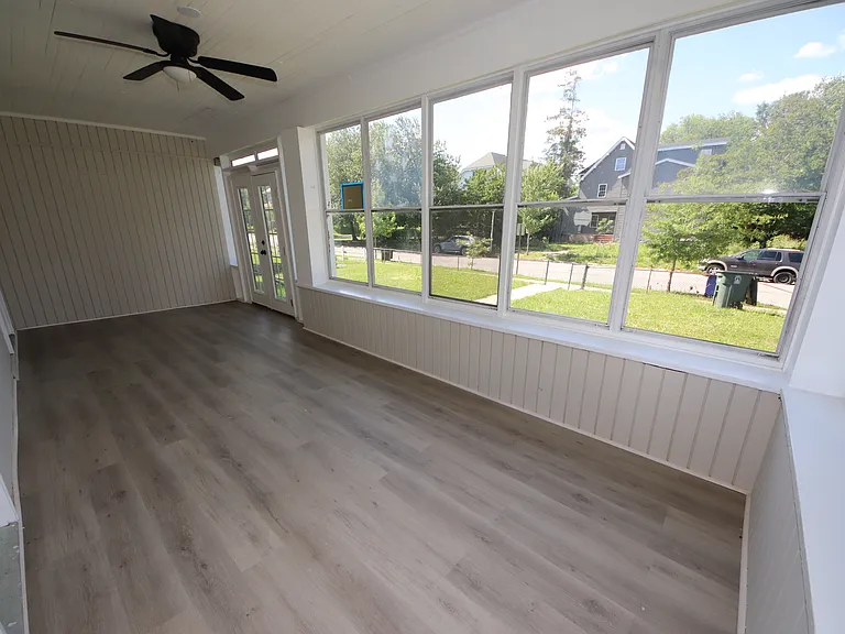 3309 Elgin Ave — Photo 6