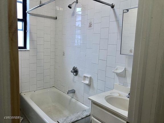 5th image of 54 Bay 29th St APT A15