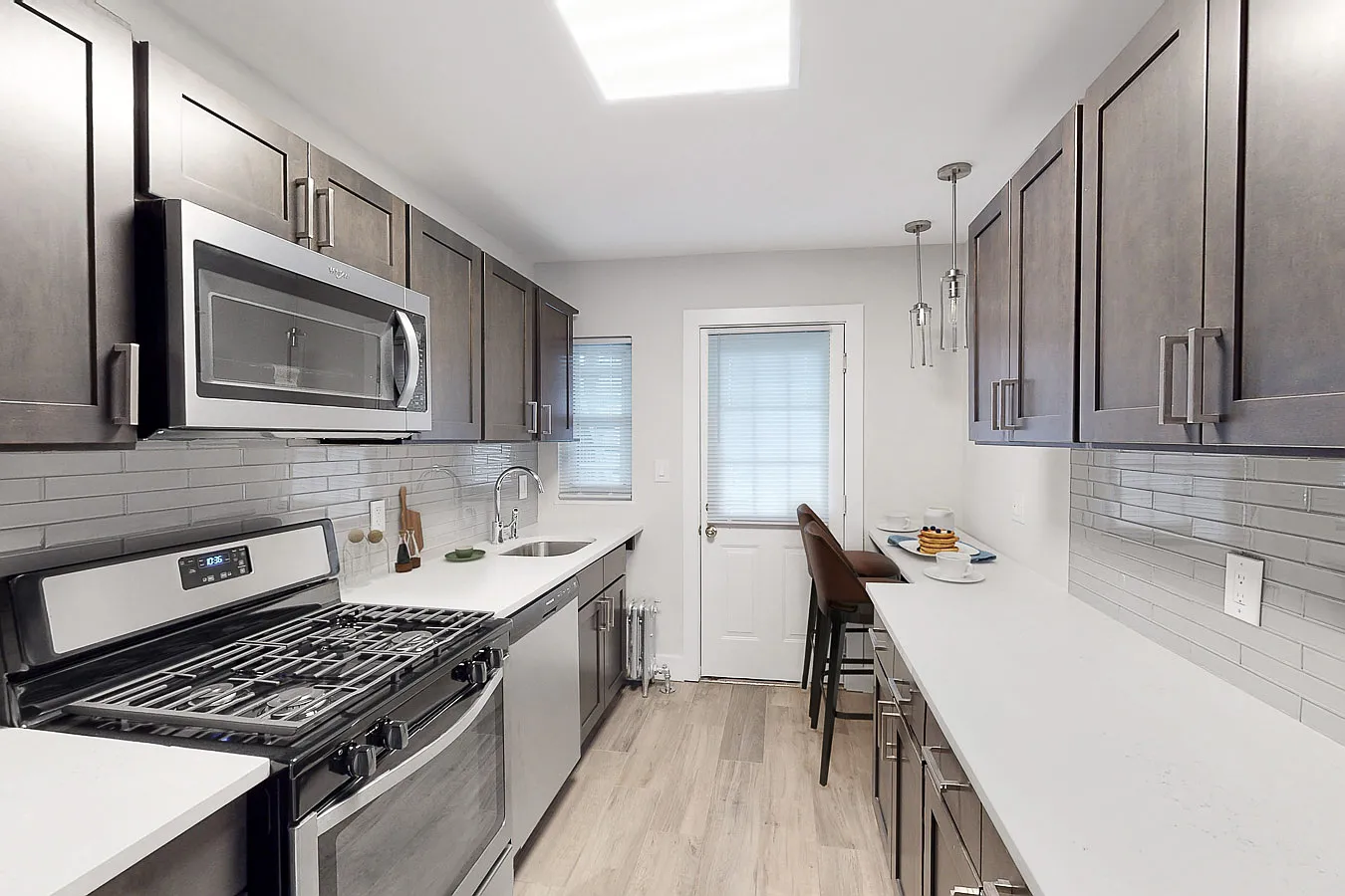 Lindcrest Apartments — Photo 1