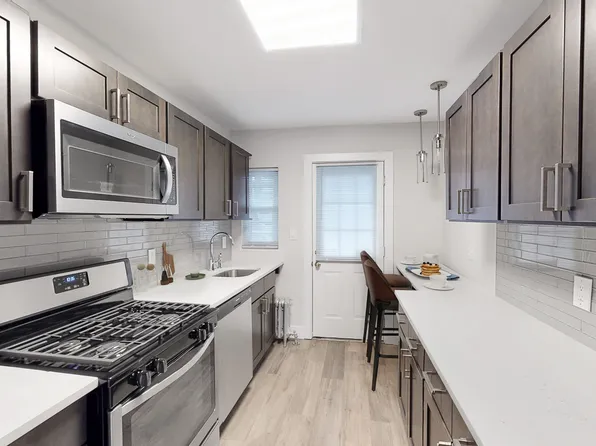 Lindcrest Apartments