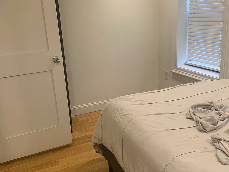 10 Wiget St #2 — Photo 11