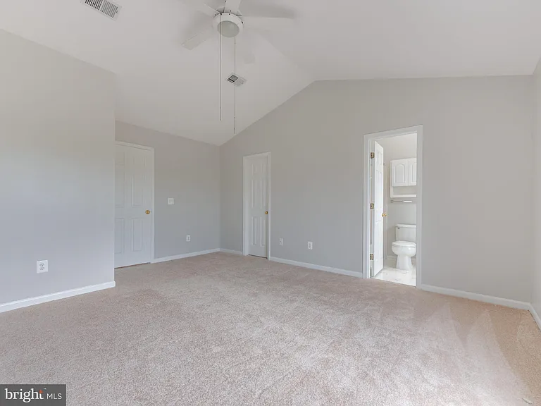 20362 Hartwell St — Photo 18