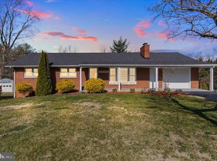 10542 Peachtree Ln, Williamsport, MD