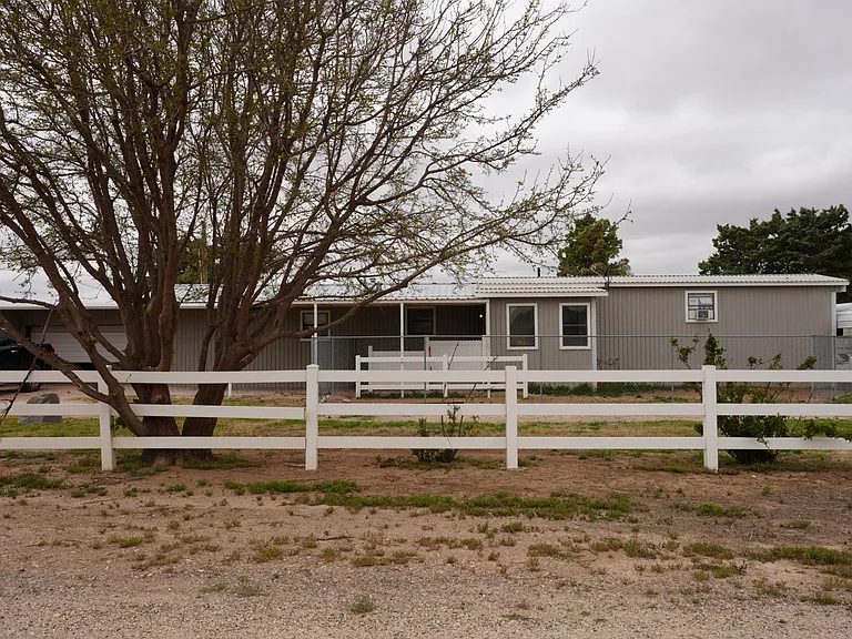 153 County Road 249 — Photo 2