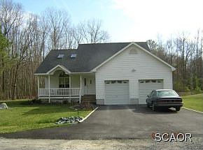 2nd image of 39520 Collins Ln