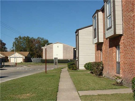 2nd image of 13480 S Thorntree Dr APT 904