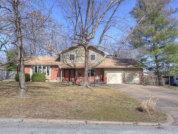 3rd image of 1131 Belle Air Place