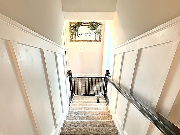 5th image of 1660 Gate House St NE