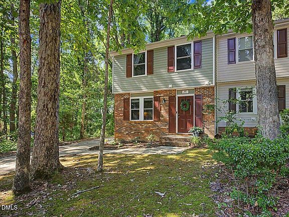 2nd image of 400 Kilmarnock Ct