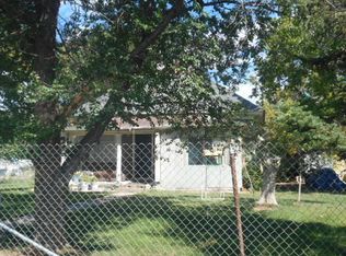 302 Pioneer Ave, Parachute, CO 81635