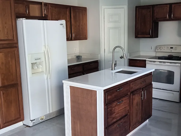 1401 SW Heather St — Photo 12