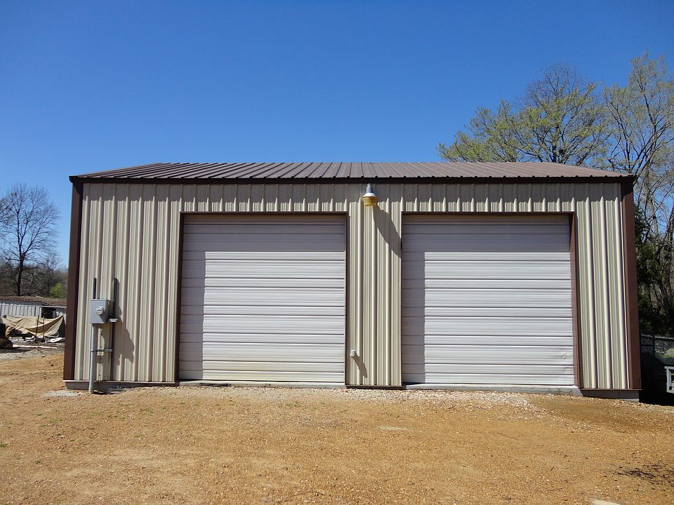 1st image of 795 Maple Hill Dr