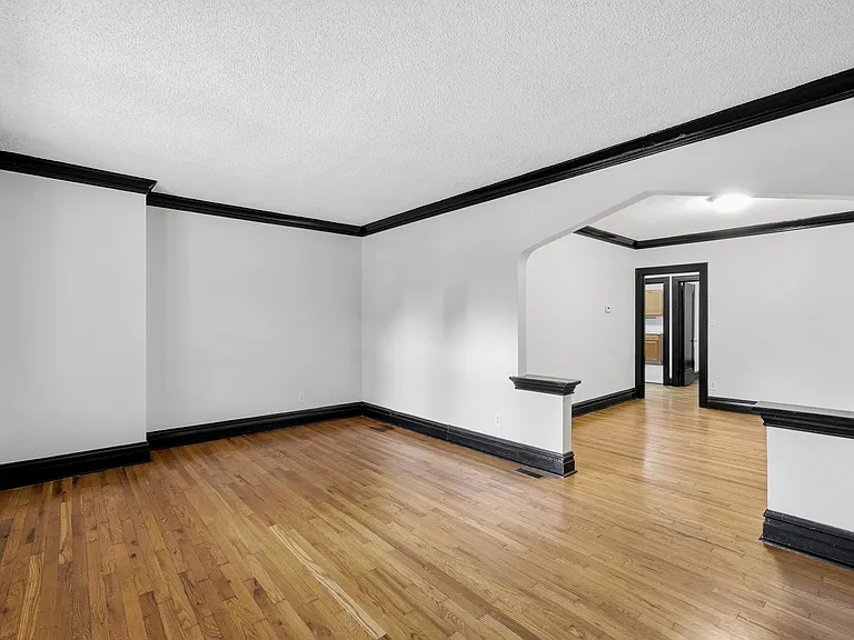 5055 Lindenwood Ave #1F — Photo 9
