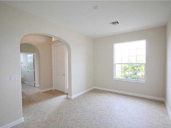 2nd image of 5855 Venetto Way
