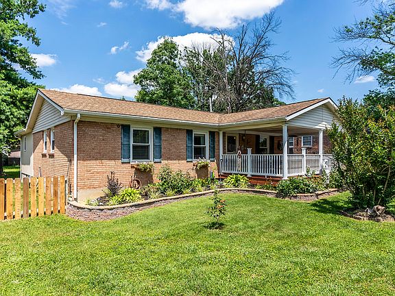 2nd image of 531 Pinoak Dr