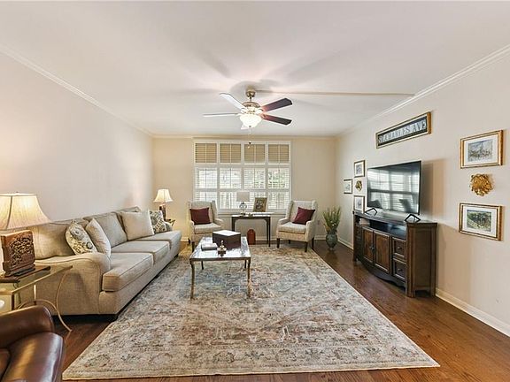 5th image of 1750 Saint Charles Ave APT 215