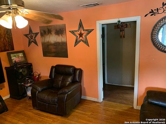 3rd image of 338 SW 34th St