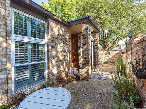 4th image of 9015 WEXFORD ST #9015