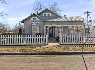 214 N Greene Ave, Mountain Grove, MO 65711