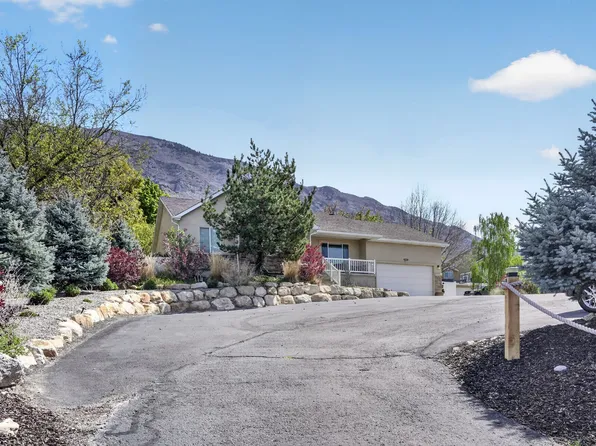 9314 N Canyon Rd, Cedar Hills, UT 84062