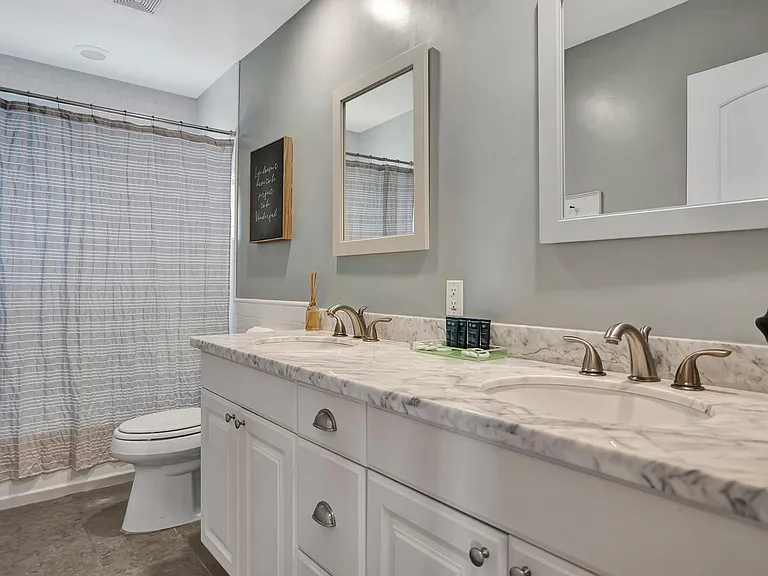 5441 E Flower St — Photo 38