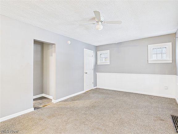 4th image of 754 Arcadia Ave