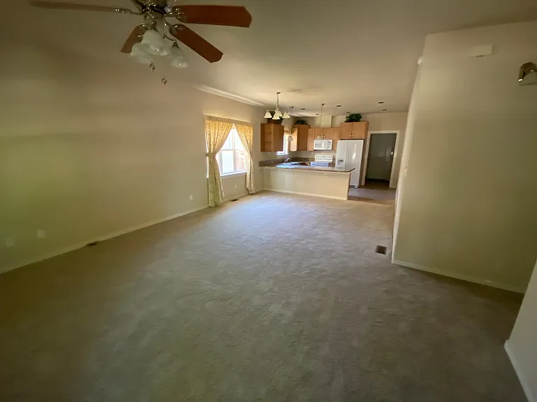 597 N Harrison St — Photo 3