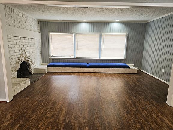 3rd image of 1508 N Roberson St