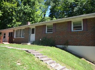 117 Archer Ln, Tannersville, PA 18372