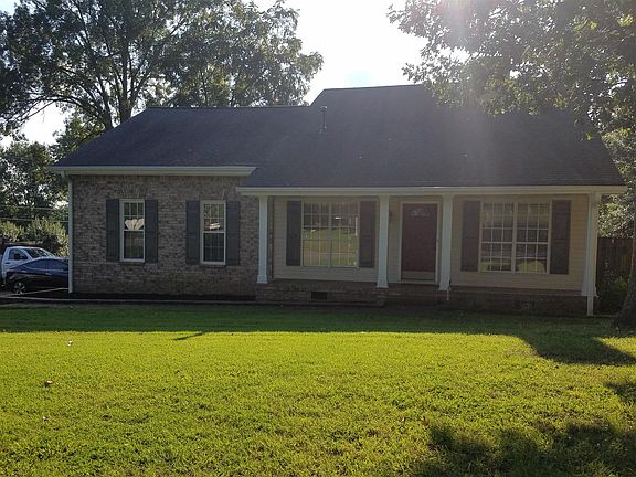 2nd image of 100 Candle Wood Dr