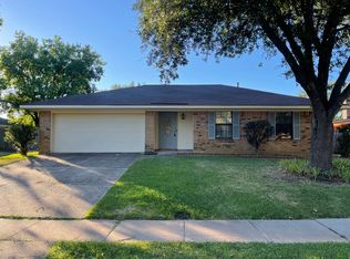 5604 Golden Meadows Dr, Bossier City, LA 71112