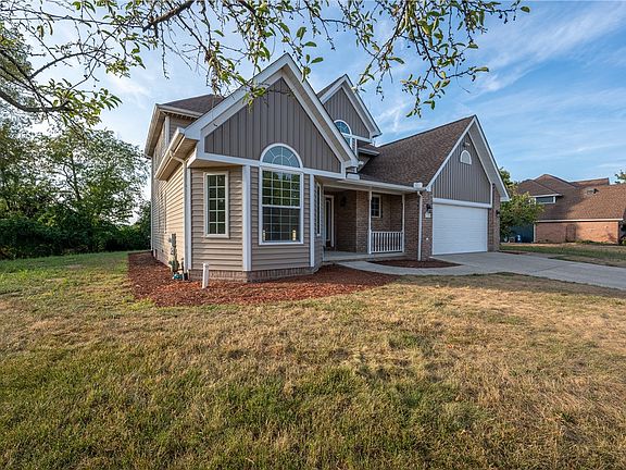 4th image of 312 Marigold Dr