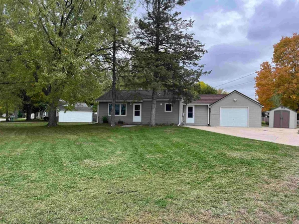 329 Norma Ave, Evansdale, IA 50707