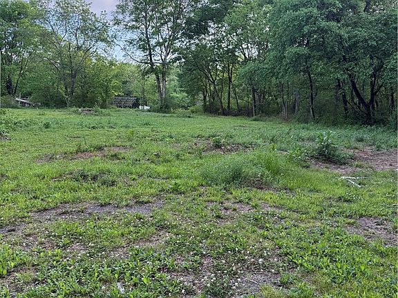 3rd image of 406 Mahan Ln #6