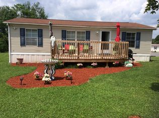 511 Earnhardt Dr, Altoona, PA 16601