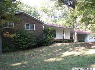 555 Lisa Ln, Arab, AL 35016