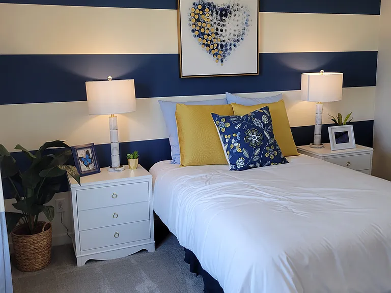 2244 W Harmont Dr — Photo 13