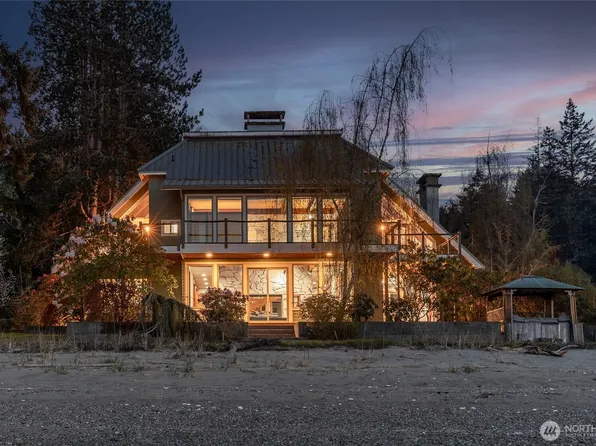 1105 14th Avenue, Fox Island, WA 98333