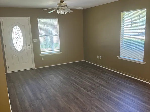 1602 Woodward Ave, Gulfport, MS 39501