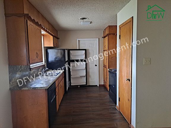 2nd image of 1628 NW 38th St