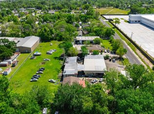 11918 N Houston Rosslyn Rd, Houston, TX 77086