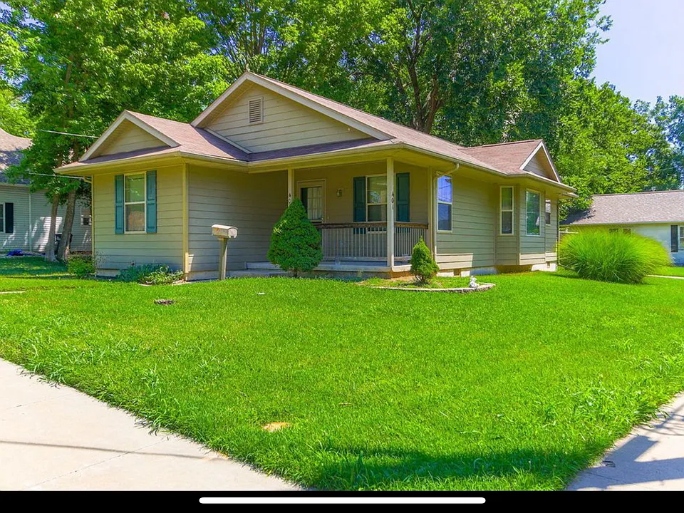 401 Hickman Ave
