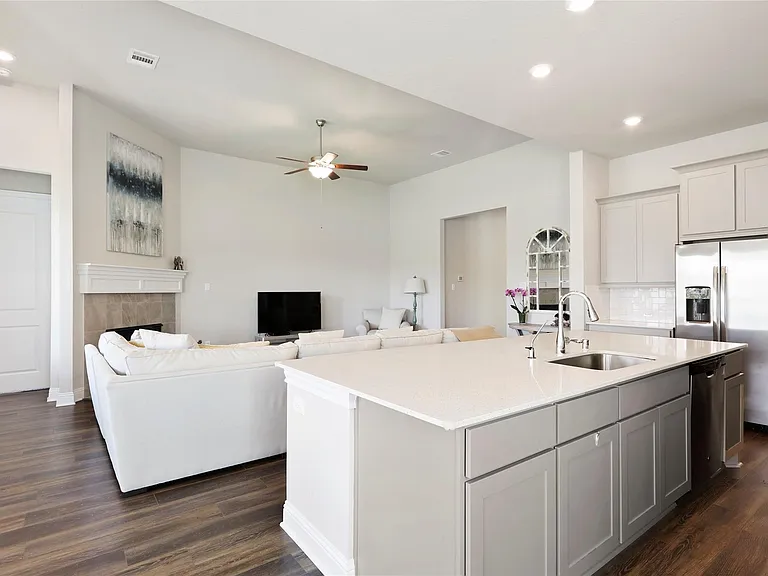 50 Wyatt Oaks Dr — Photo 17