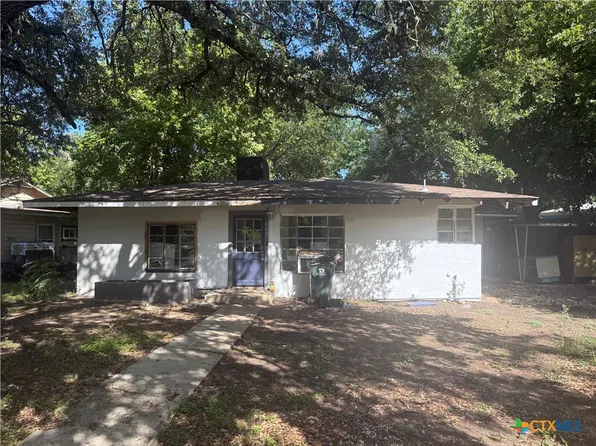 900 Haynes St, San Marcos, TX 78666
