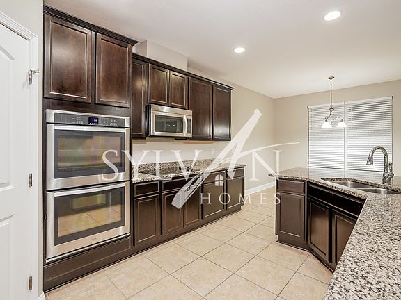 019-photo-kitchen-11966765_10142022