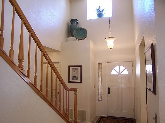 Vaulted Ceiling Entry
