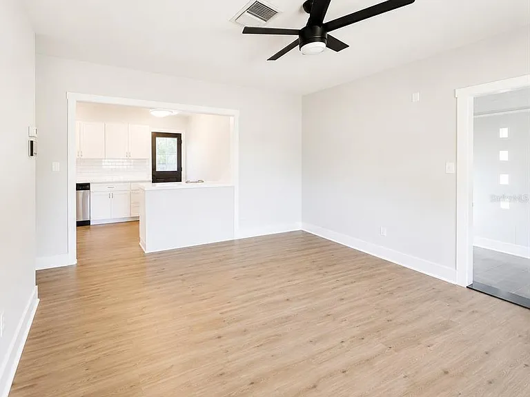 4200 Bluefish Dr SE — Photo 4
