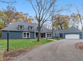 2801 Ridge Rd, Highland Park, IL 60035