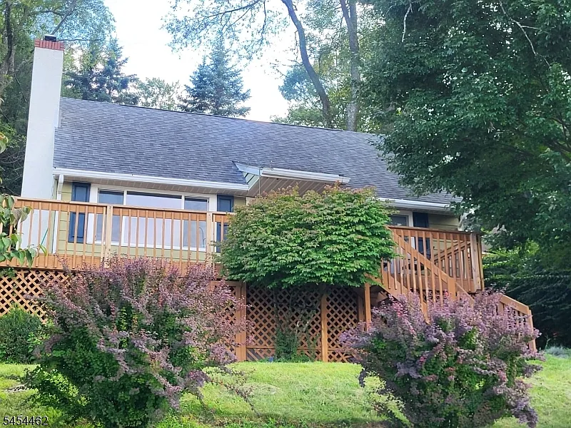 69 Birch Pkwy